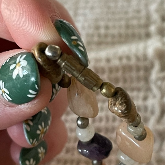 Handmade Natural Earth Stones Necklace - Picture 6 of 7